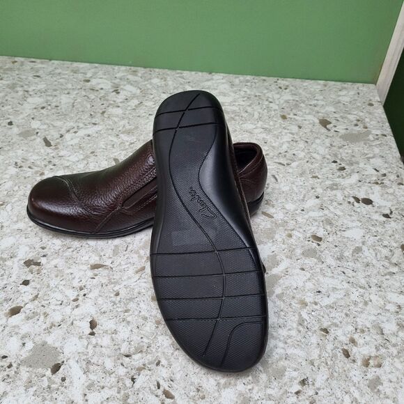 NEW Clarks Loafer 8.5 Wide - Picture 4 of 5